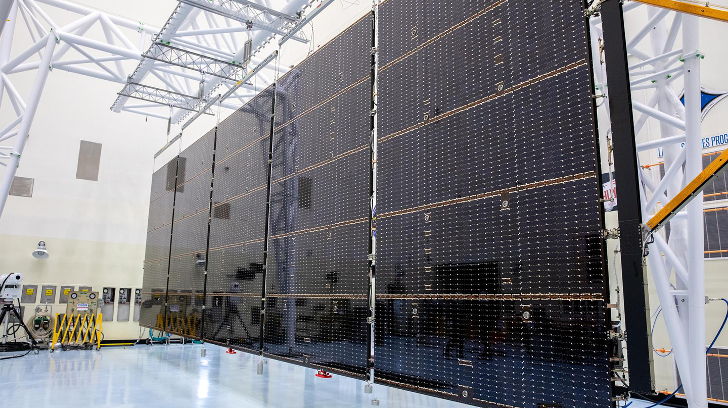 Solar array for Europa Clipper spacecraft