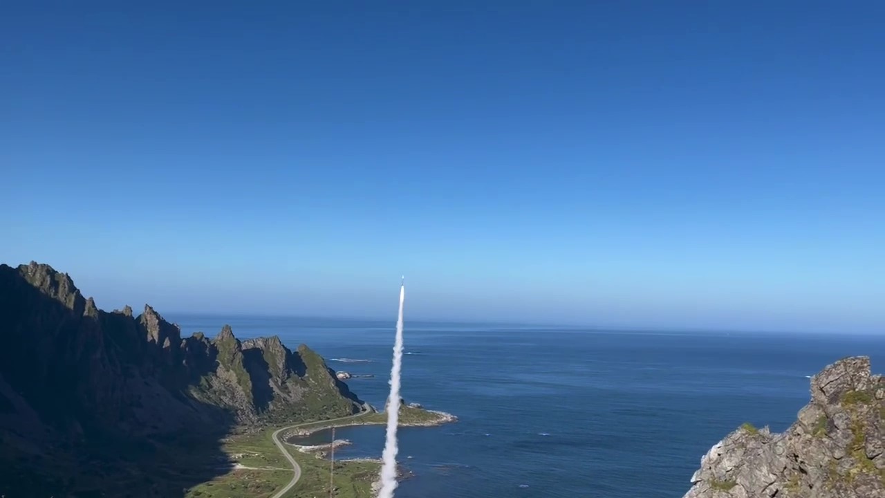 The successful launch of the BOLT-1B experiment