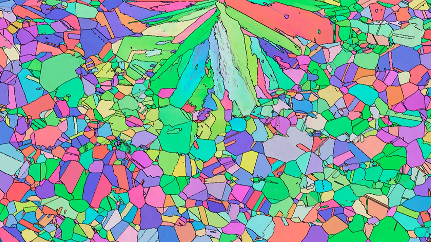 The melt pool microstructure of a precipitation-strengthened nickel-base superalloy